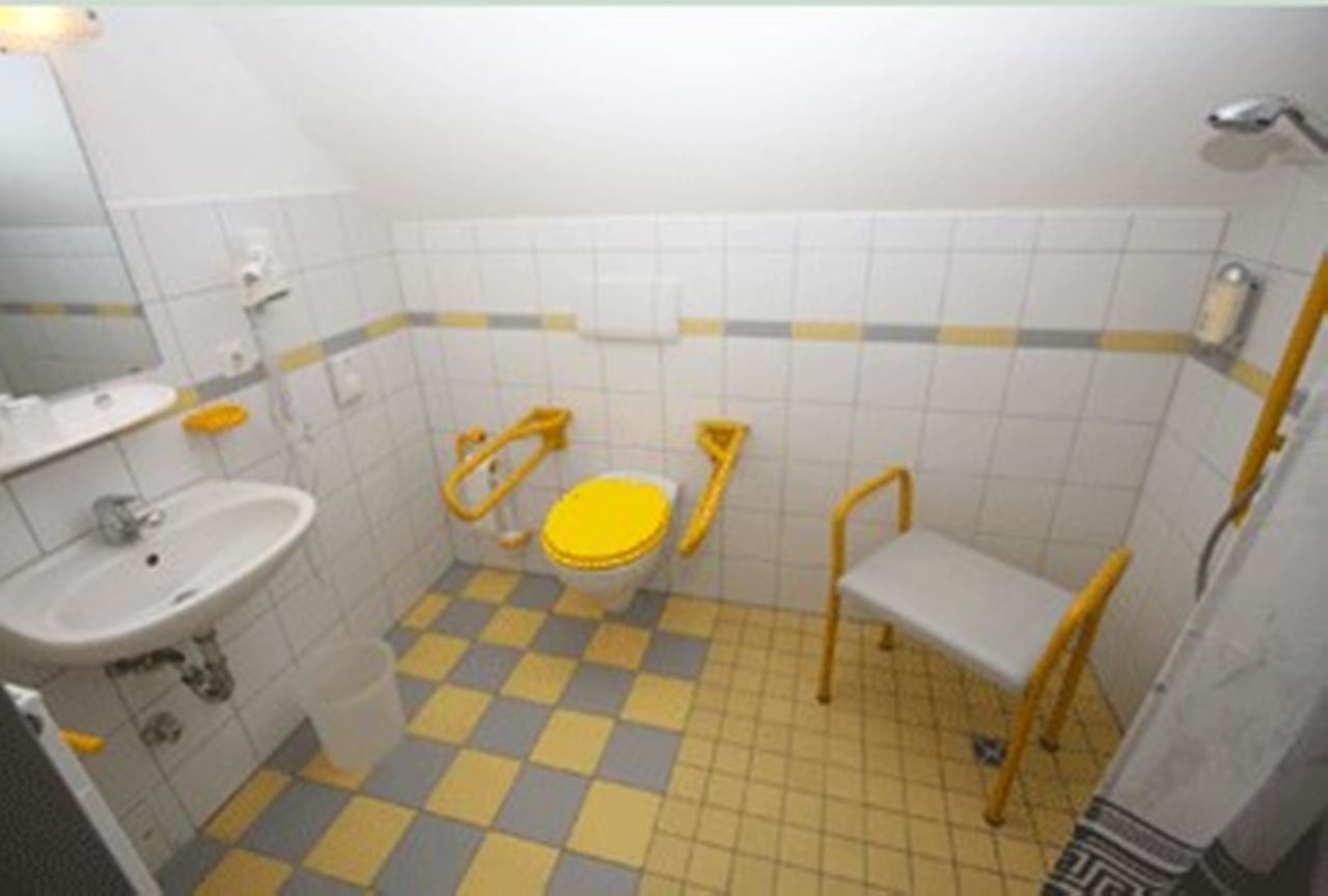 Rhoen Panorama Hostel Poppenhausen Eksteriør billede
